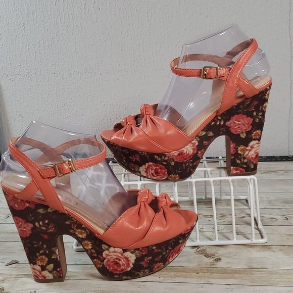 REPORT RAY FLORAL PLATFORM SANDALS 9 - RETRO BOHO HIPPIE STYLE SHOES MANSON GIRL - Picture 2 of 10